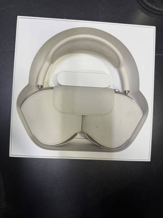 AirPods Max   With Smart case
