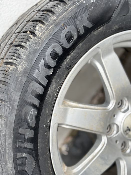 Set roți iarnă VW Tiguan R16 Jante aliaj+ Hankook 215/65 R16 - 5x112