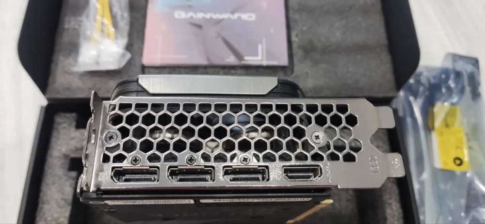 Видеокарта Gainward GeForce RTX 3070 Ti Phoenix