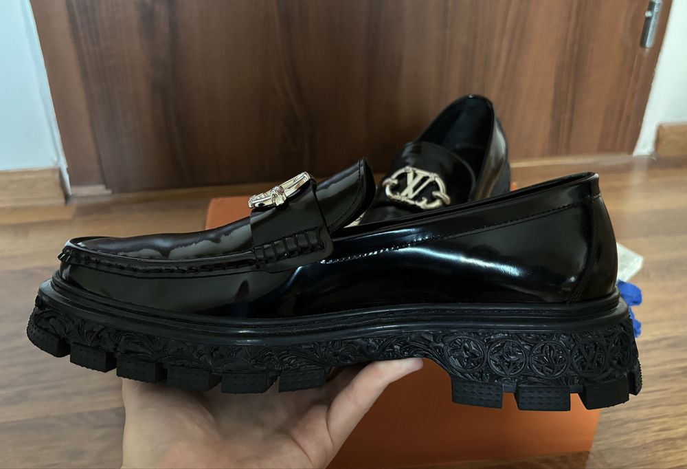 Кожени обувки, лоуфъри Louis Vuitton