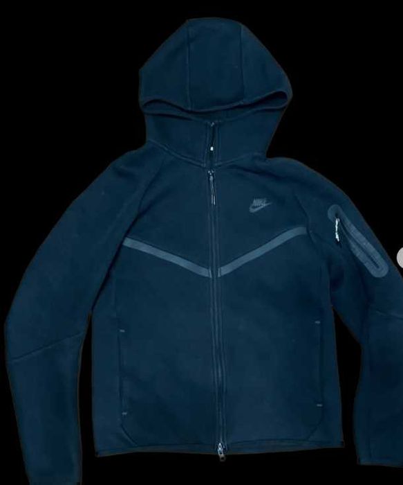 nike tech горнище