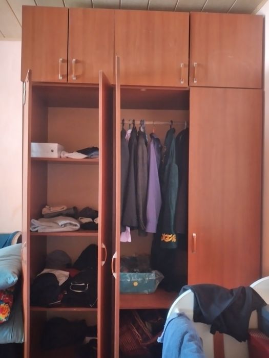 Продаётся огромный )) шифонер