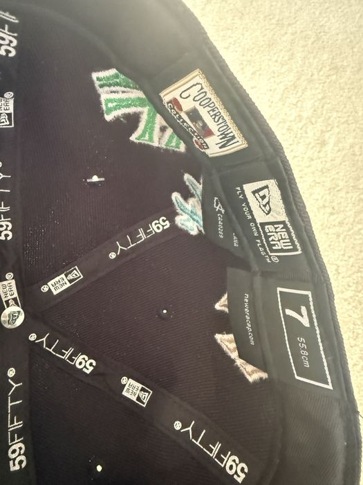 Sapca New Era x Supreme