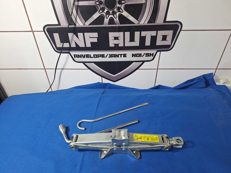 CRIC Auto Aluminiu OEM Honda Accord / Civic - NOU