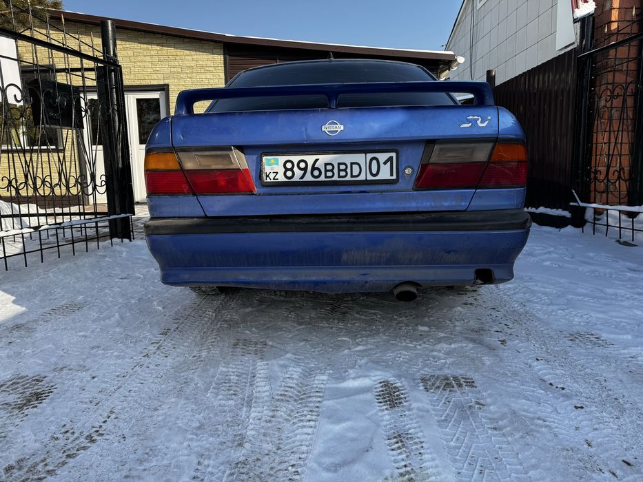 Nissan Primera P10