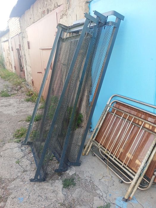Продам панцерные кровати