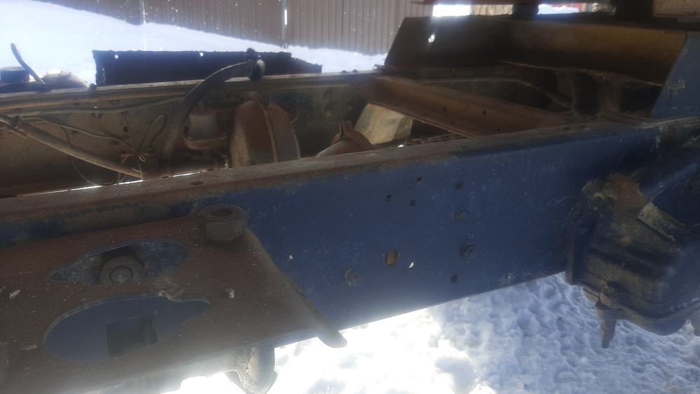 Газ 53 на полном ходу