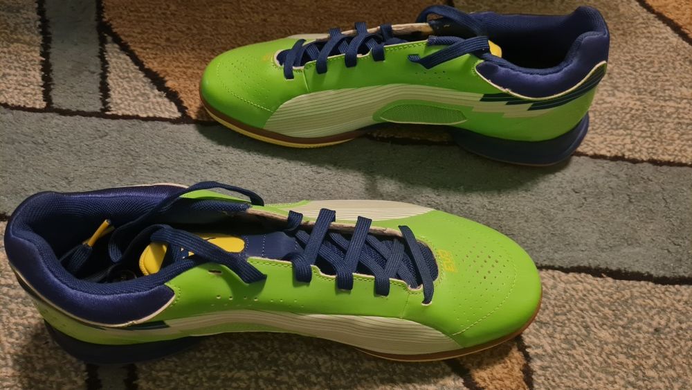 Ghete fotbal Puma evoSPEED 45