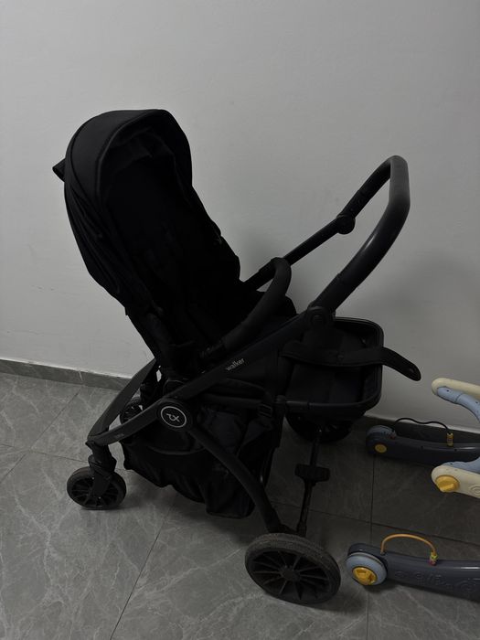 Коляска прогулочная Tomix walker