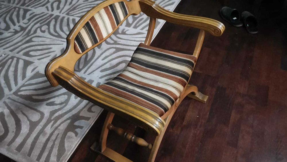 scaun jilt vintage lemn curbat