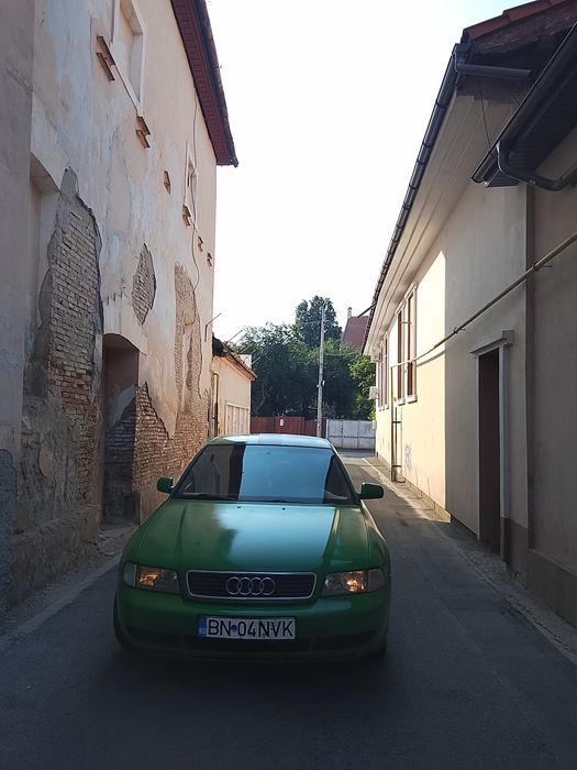 Vand sau schimb Audi A4 b5 1.9 diesel