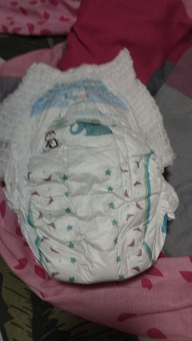 Продавам памперси