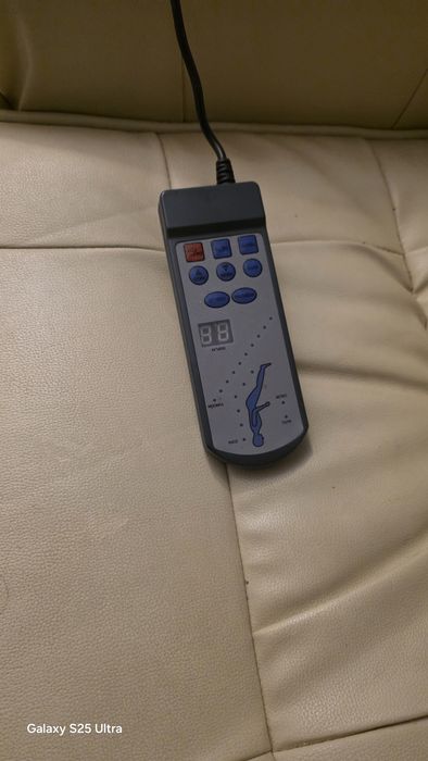 Scaun cu masaj cu 10 programe!