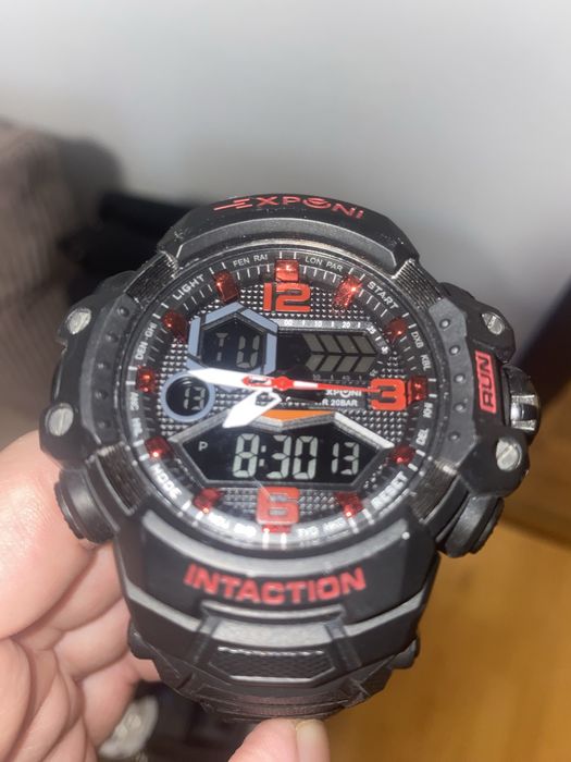 Спортни мъжки часовници Casio / Exponi