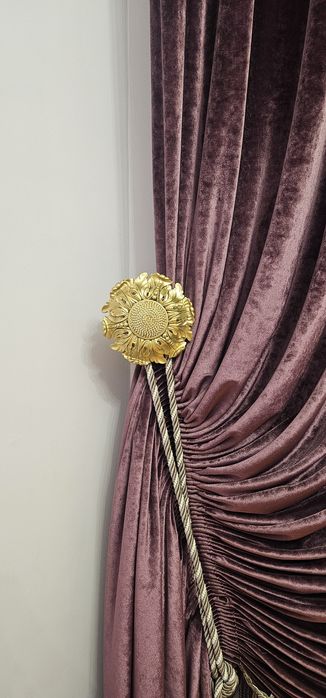 Продаю роскошные авторские шторы в идеальном состоянии