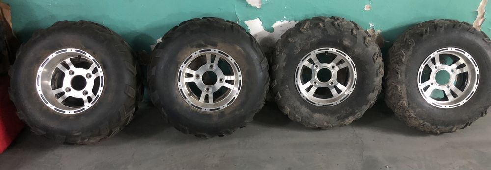 Комплект шины покрышки на дисках для квадроцикла