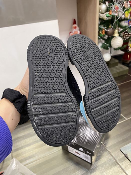 Маратонки Adidas