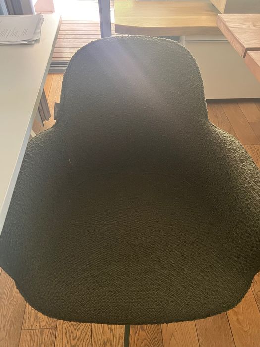 Scaun birou rotativ din textil Albert Kuip Arms Zuiver