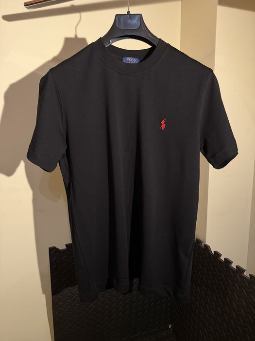 Noua colecție de tricouri Louis Vuitton, Balenciaga, Hugo