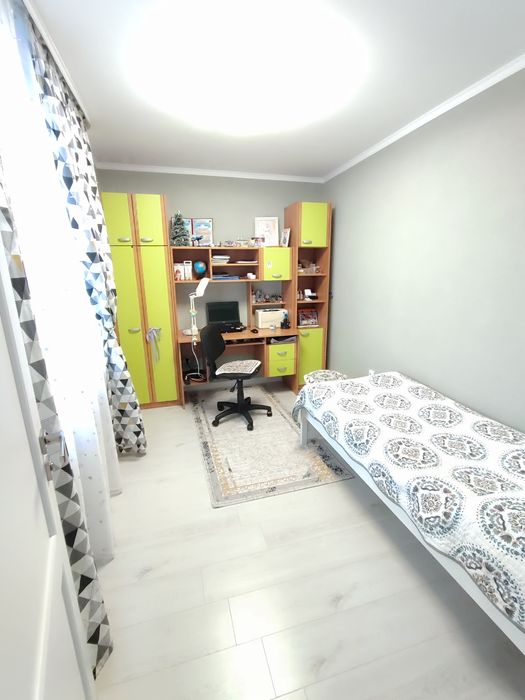 Продается 3-комн (4-76, 2 эт)