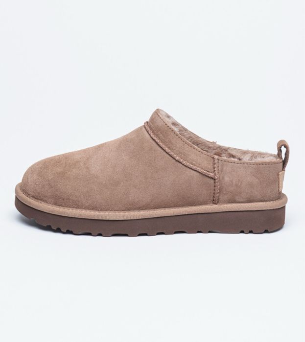 UGG Classic Micro, noi, in cutie