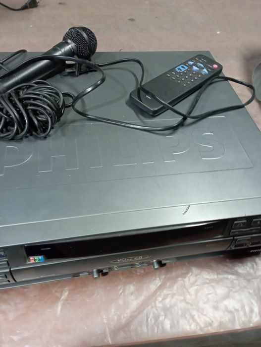 Караоке PHILIPS.