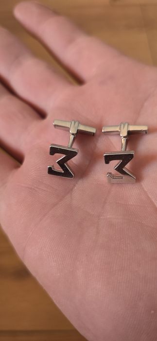 Butoni argint Serkos