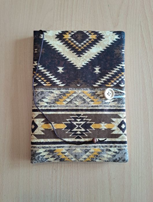 Текстилни калъфи за книги