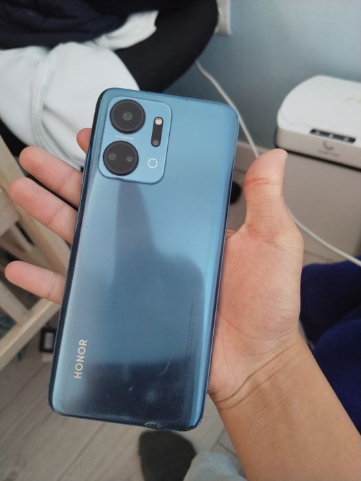 Телефоны оба за 35к