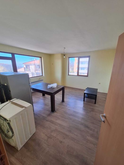 Дава се под наем Двустаен апартамент в Плевен, Дружба 2 - 60 кв.м за 199.41 € - Снимка #4