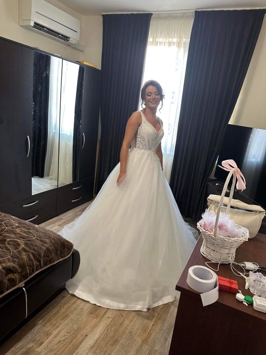 Булчинска рокля