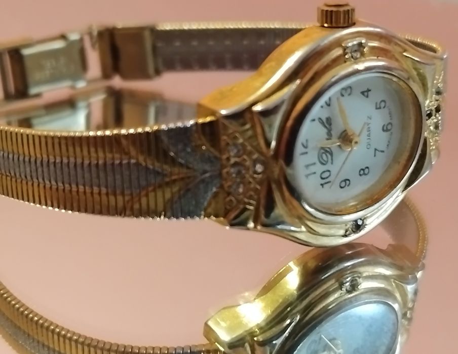 Дамски часовник позлатен 18 к.