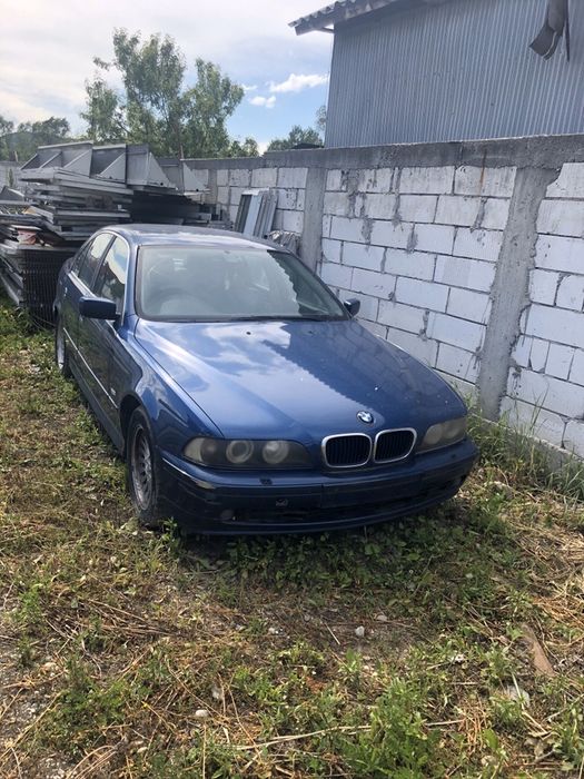 Dezmembrez bmw 530 diesel 2001 automatic