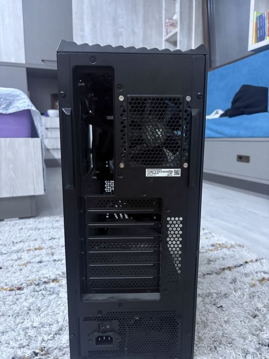 Kit Gaming RGB: Carcasă ASUS ROG Strix + Sursă Modulară 750W 80+ Gold