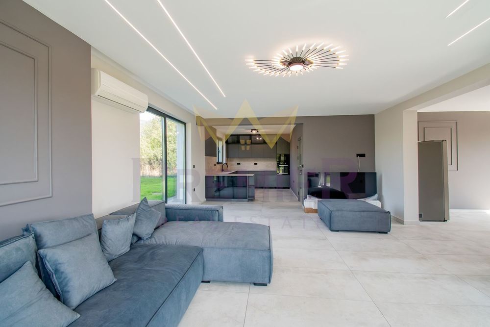 Продава се Къща в с. Осоица, Област София-област - 360 кв.м за 2084 €/кв.м - Снимка #6