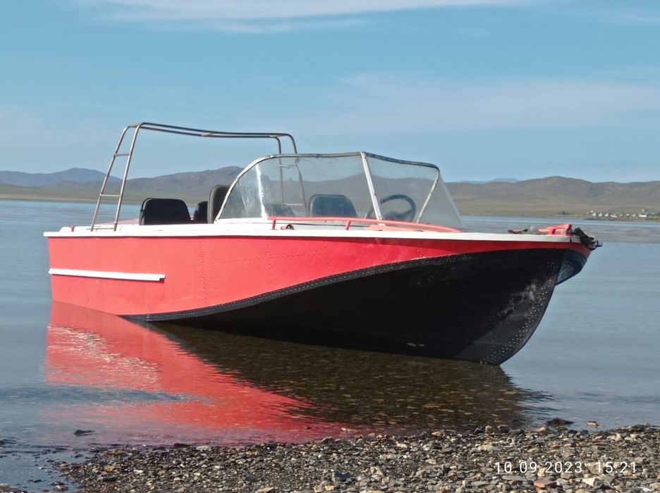 Продам катер Амур