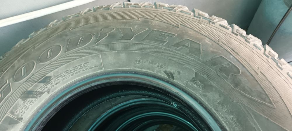 235/85/16 Goodyear