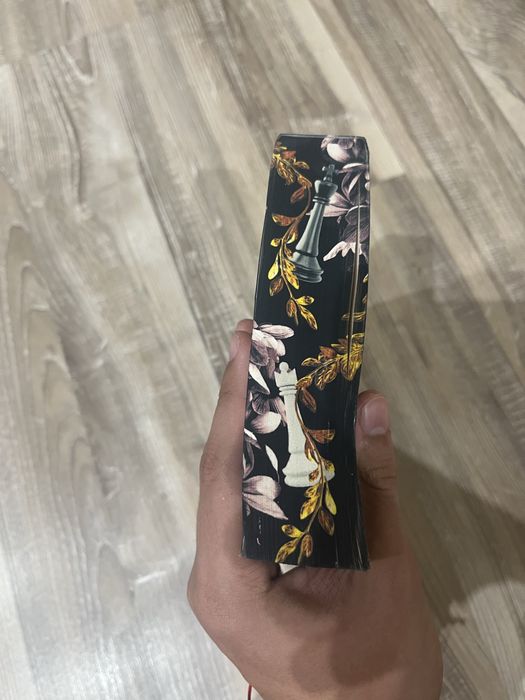 Книга - Покварен крал на Рина Кент