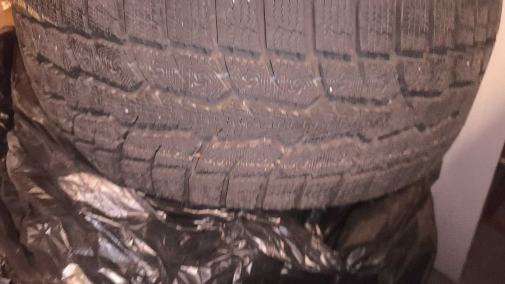 4броя Гуми TOYO OBSERVE GSI6 HP 215/55 R16 97H XL