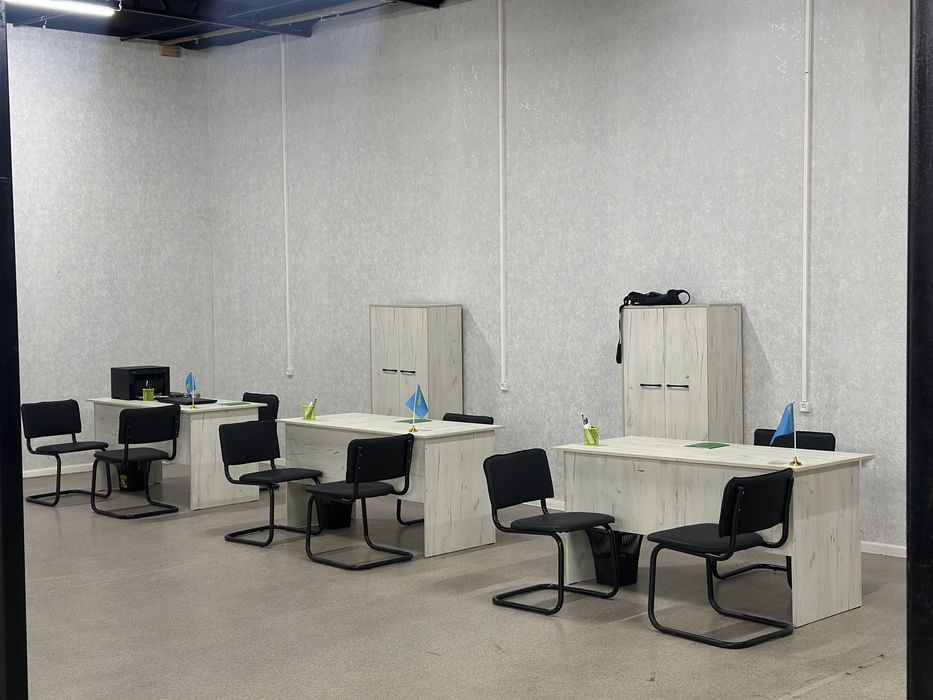 Мебели для офиса стулья диваны столы