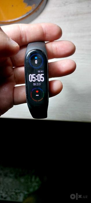 Mi band 6 в хорошем состоянии