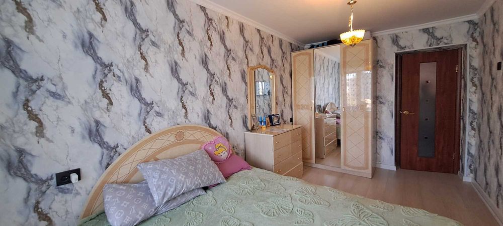 Продам 3х ком квартиру в центре