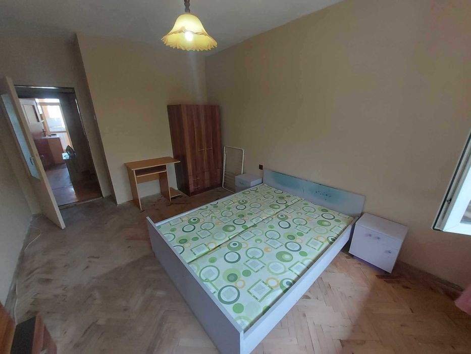 Продава се Четиристаен апартамент в Търговище, Център - 97 кв.м за 841 €/кв.м - Снимка #7