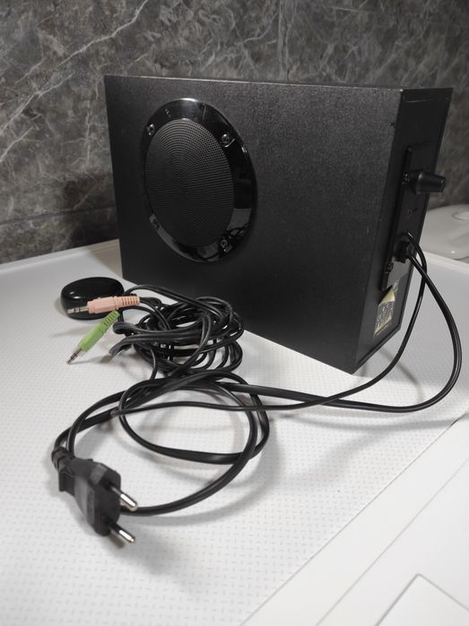 Subwoofer Logitech S-220