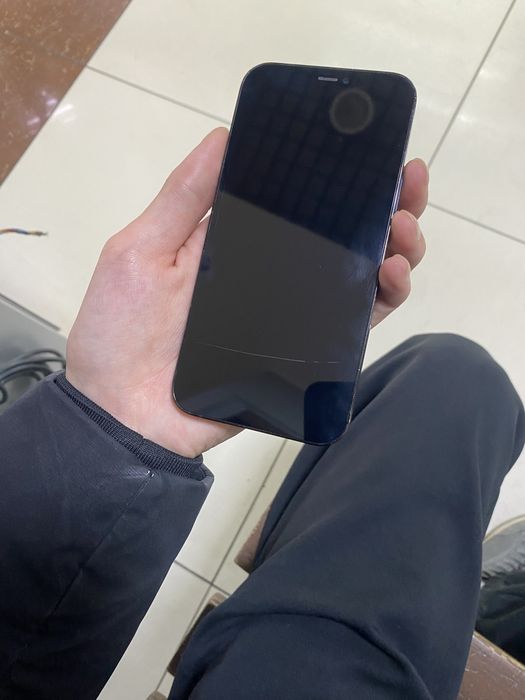 Продам Айфон 12Pro 128gb 74%