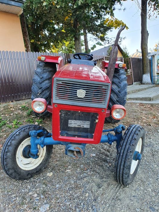 Tractor Universal 550