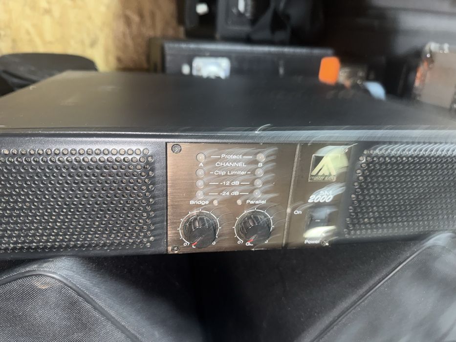 Amplificator Master Audio sm 2000