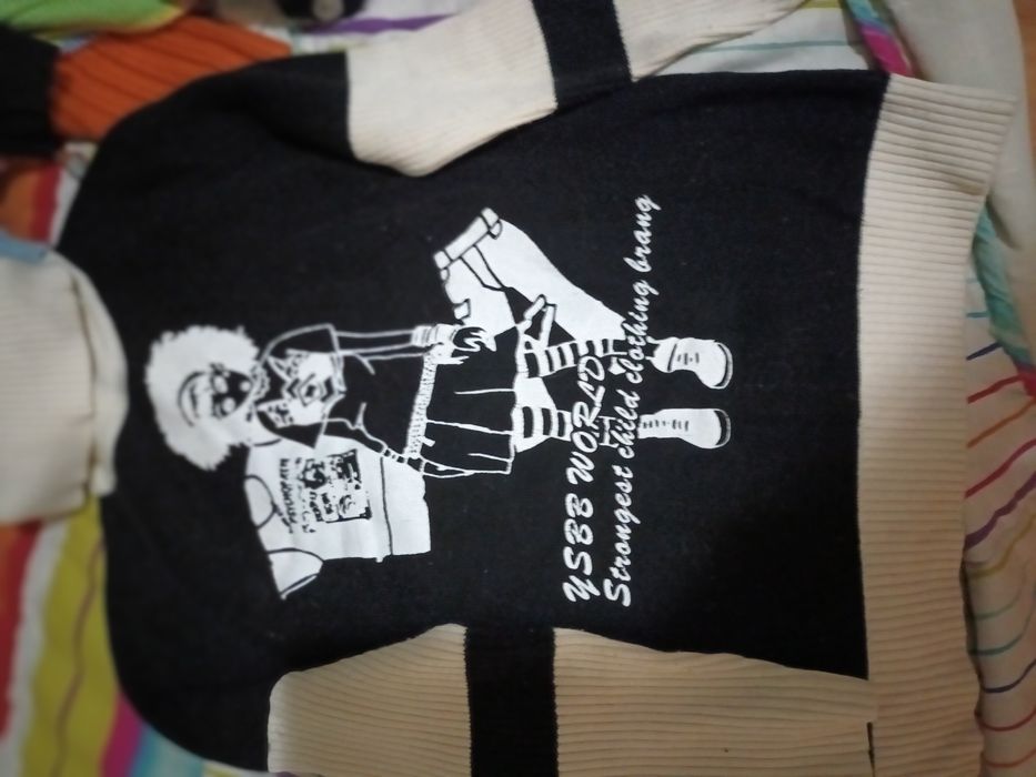 Продам кофточки на девочку