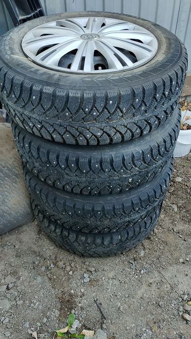 Продам шипы 185.65.R15