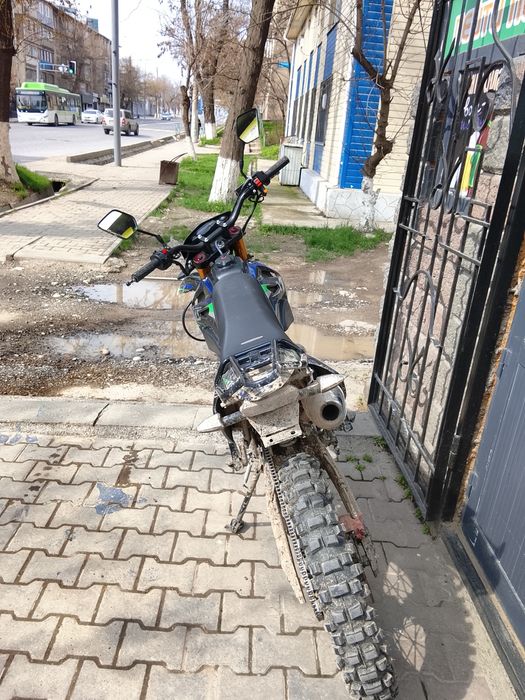 Продам эндуро 300кубов